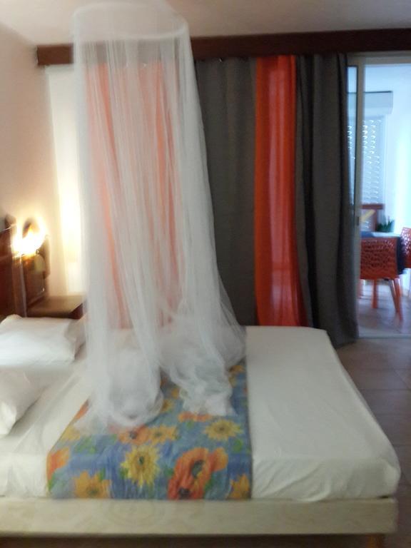 Appartements Residence Mahoghany Sainte-Anne Buitenkant foto